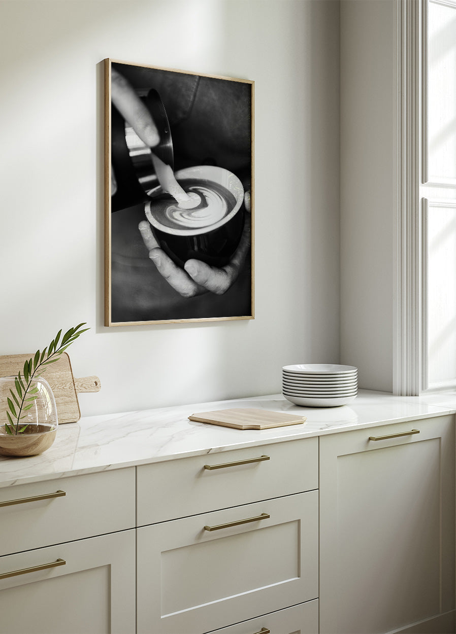 Barista Prepares Latte Coffee Plakat - Posterbox.dk