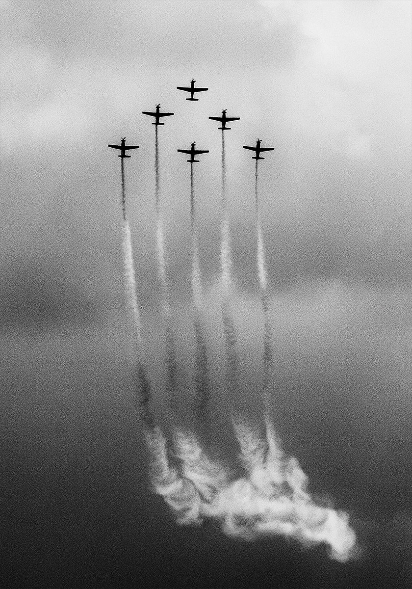 Seis en la nube Póster