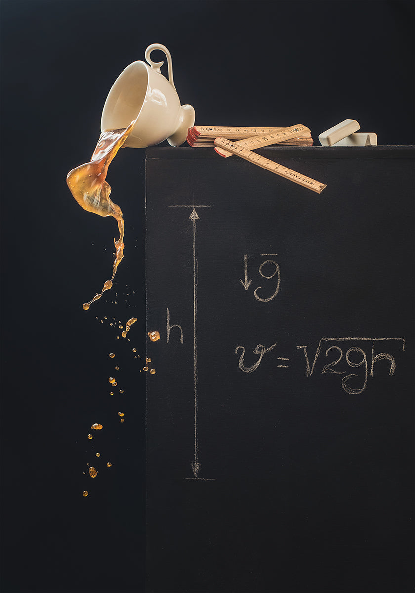 Un estudio con caída libre Póster