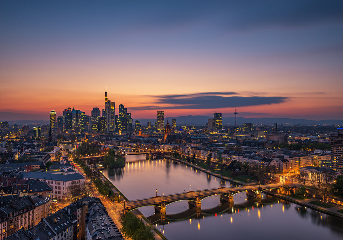 Horizonte de Frankfurt al atardecer