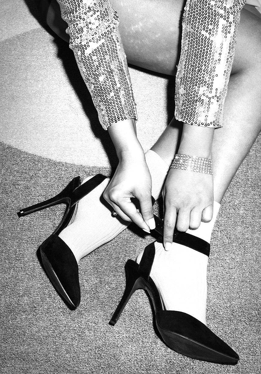 Pies de discoteca en blanco y negro
