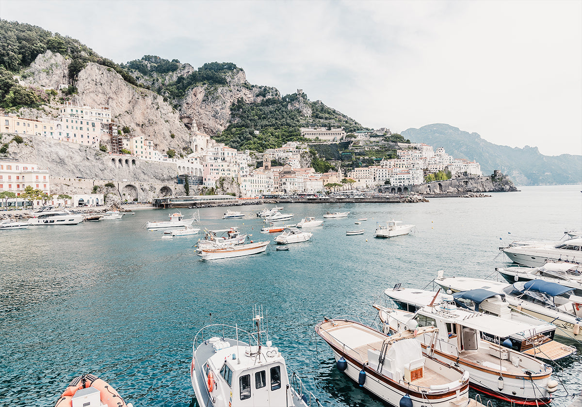 Póster Costa de Amalfi con barcos # 2