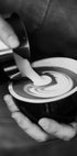 Barista Prepares Latte Coffee Plakat - Posterbox.dk