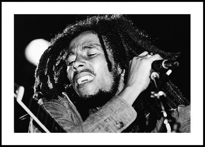 Póster con retrato en vivo de Bob Marley 