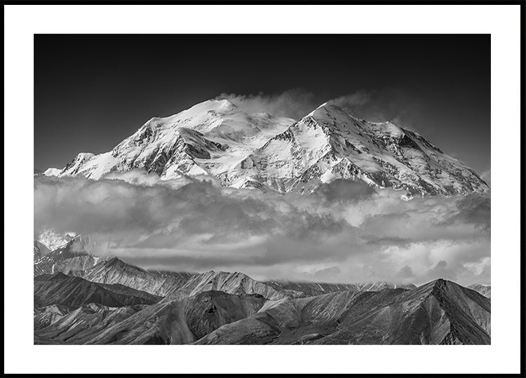 Denali desde la línea de cresta opuesta Póster