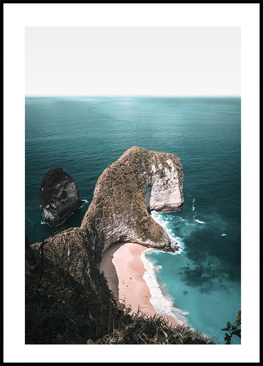 Póster de rocas en la orilla del mar 