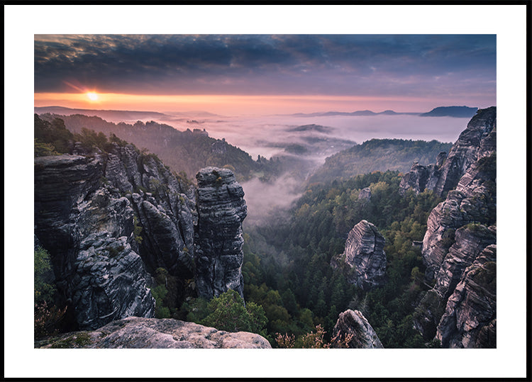 Amanecer en las rocas