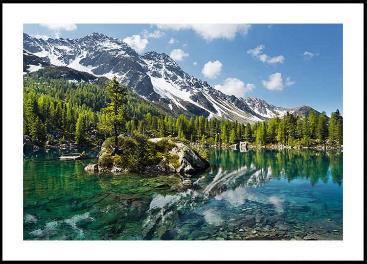 Póster Lago de montaña verde