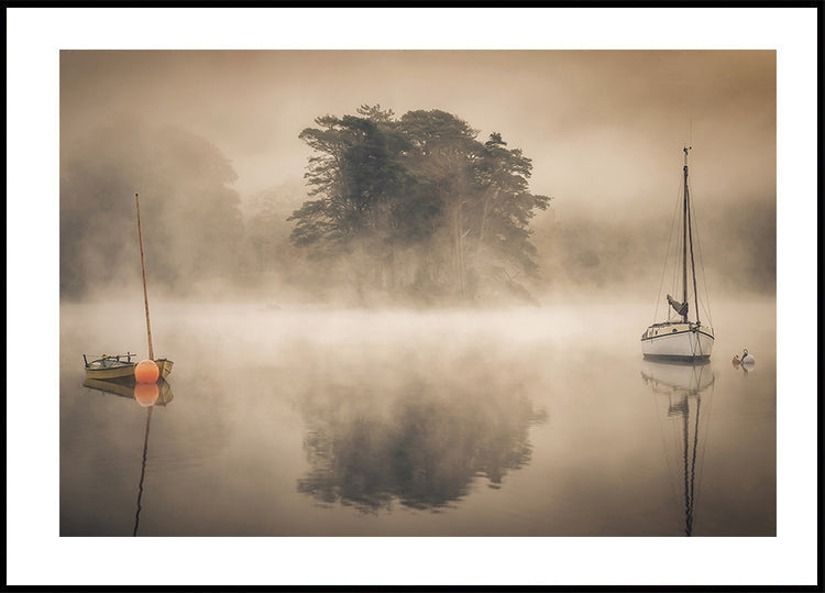 Póster Dos barcos en la niebla 