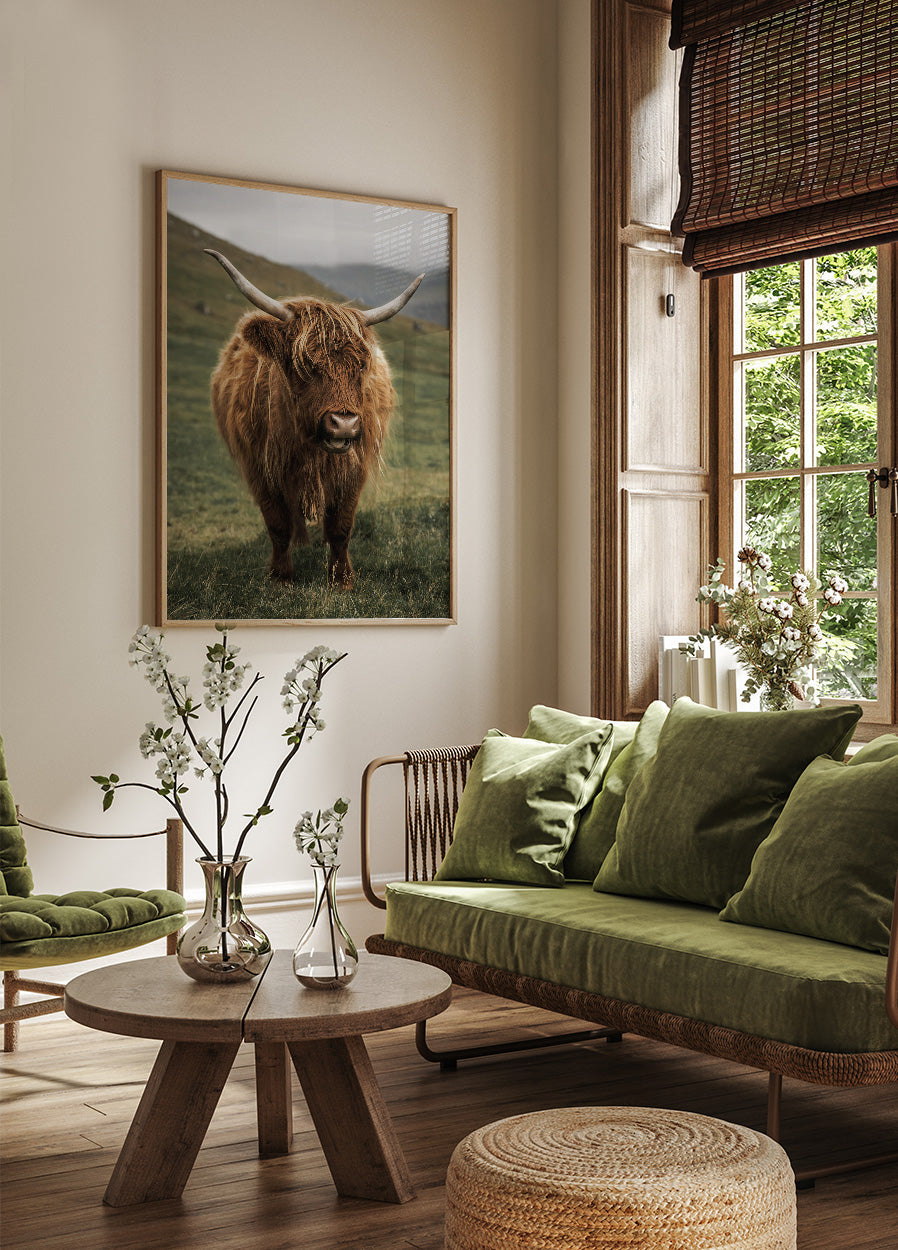 Highland Cow Near a Mountain Plakat - Posterbox.dk