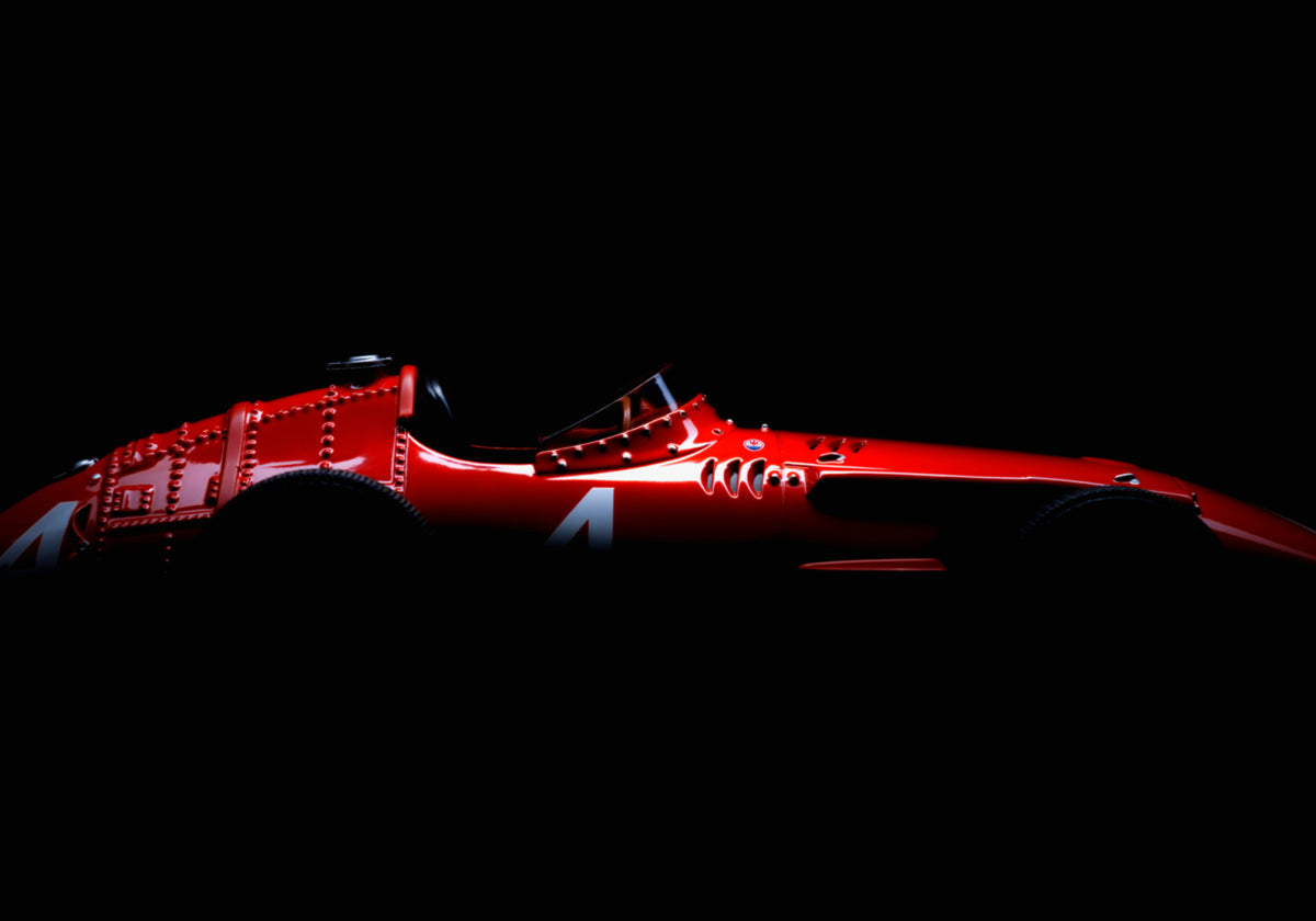 Coche de carreras rojo vintage