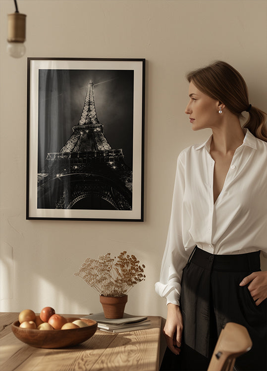 Póster con vista serena de un pueblo costero