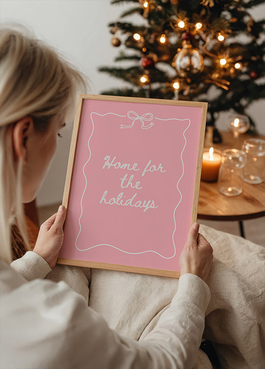 Hogar para las vacaciones: blanco sobre rosa Póster