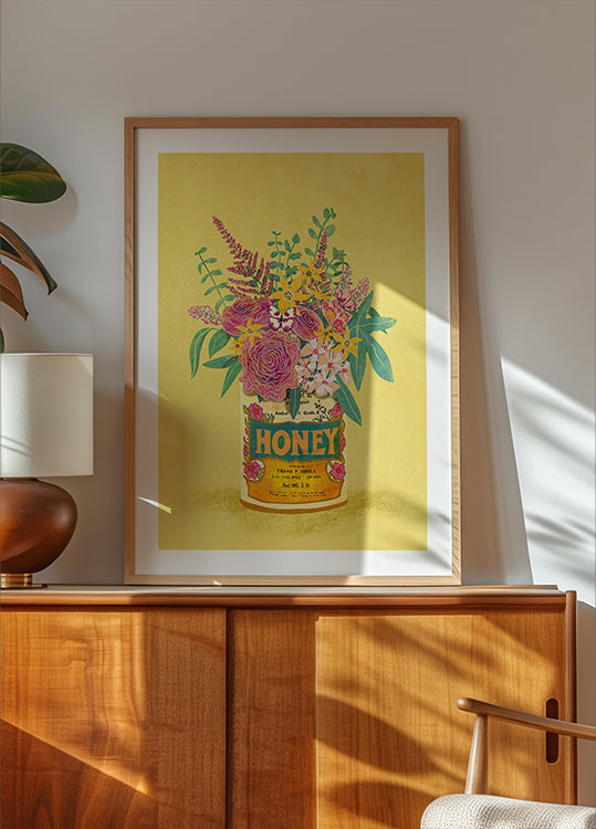 Flores en una lata de miel vintage