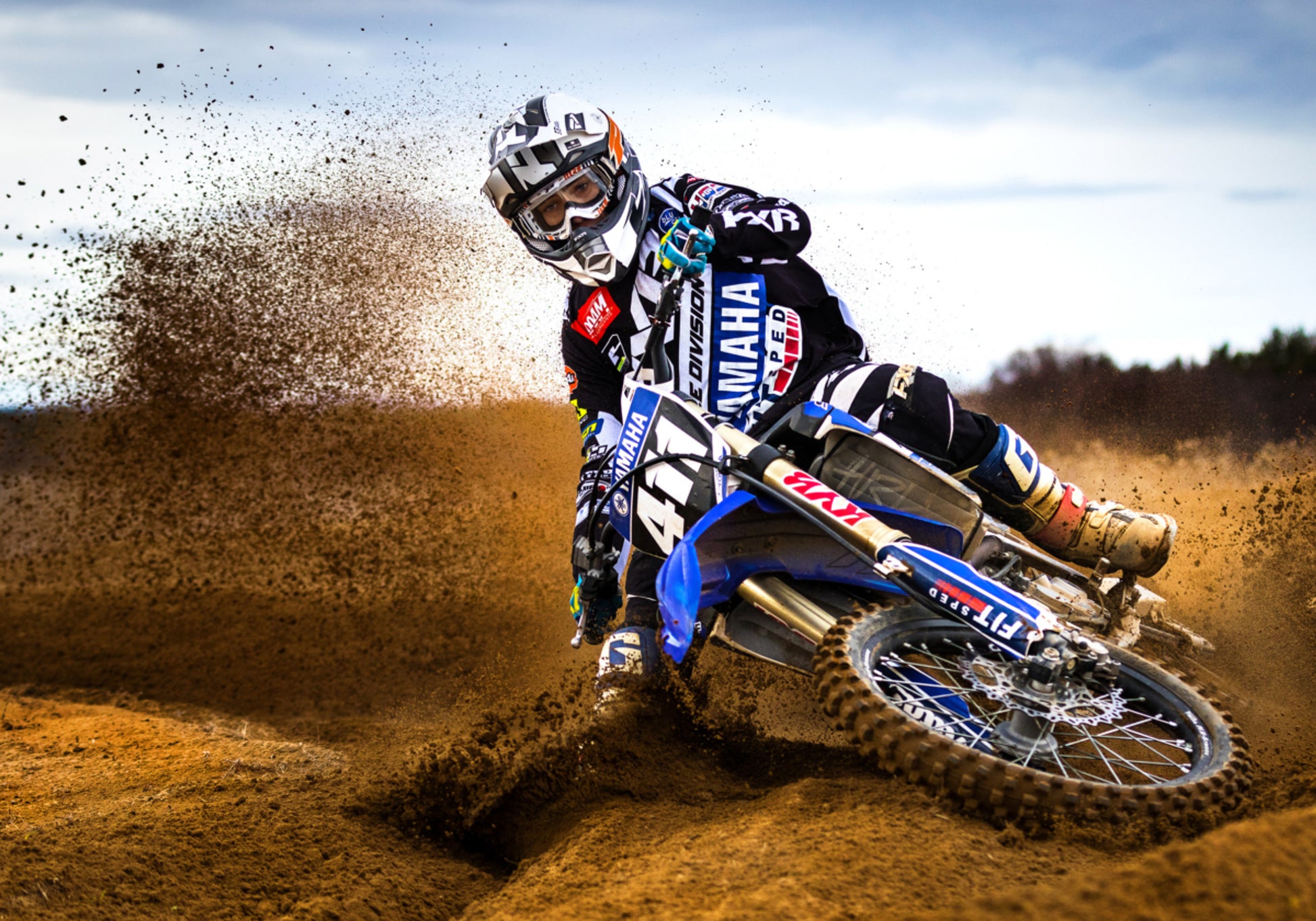 Emoción de la suciedad del motocross