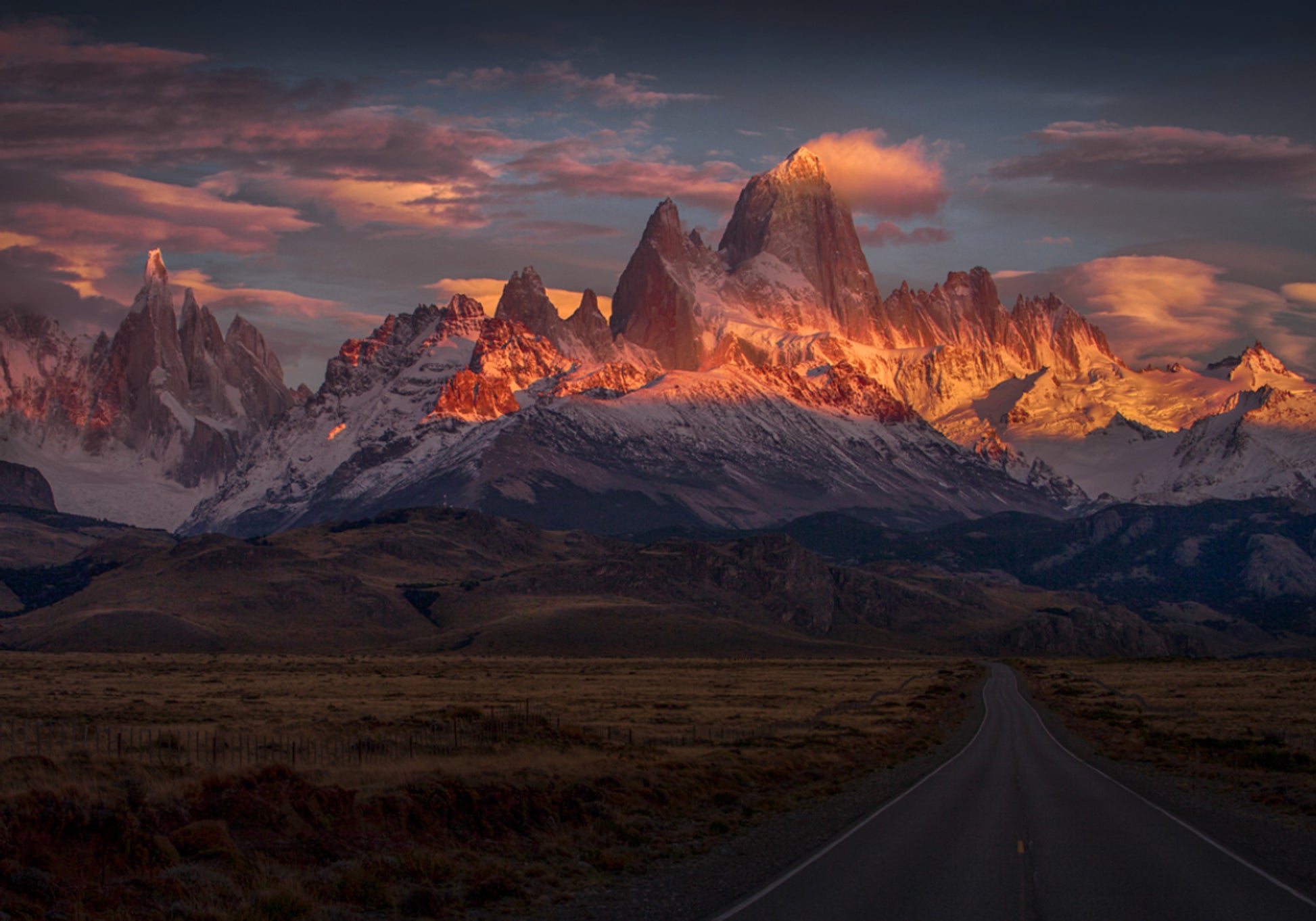 Atardecer dorado en la Patagonia