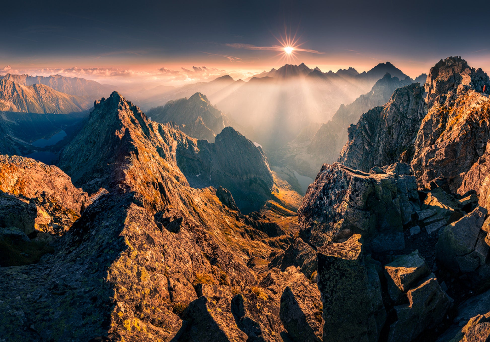 Picos de las Montañas Doradas