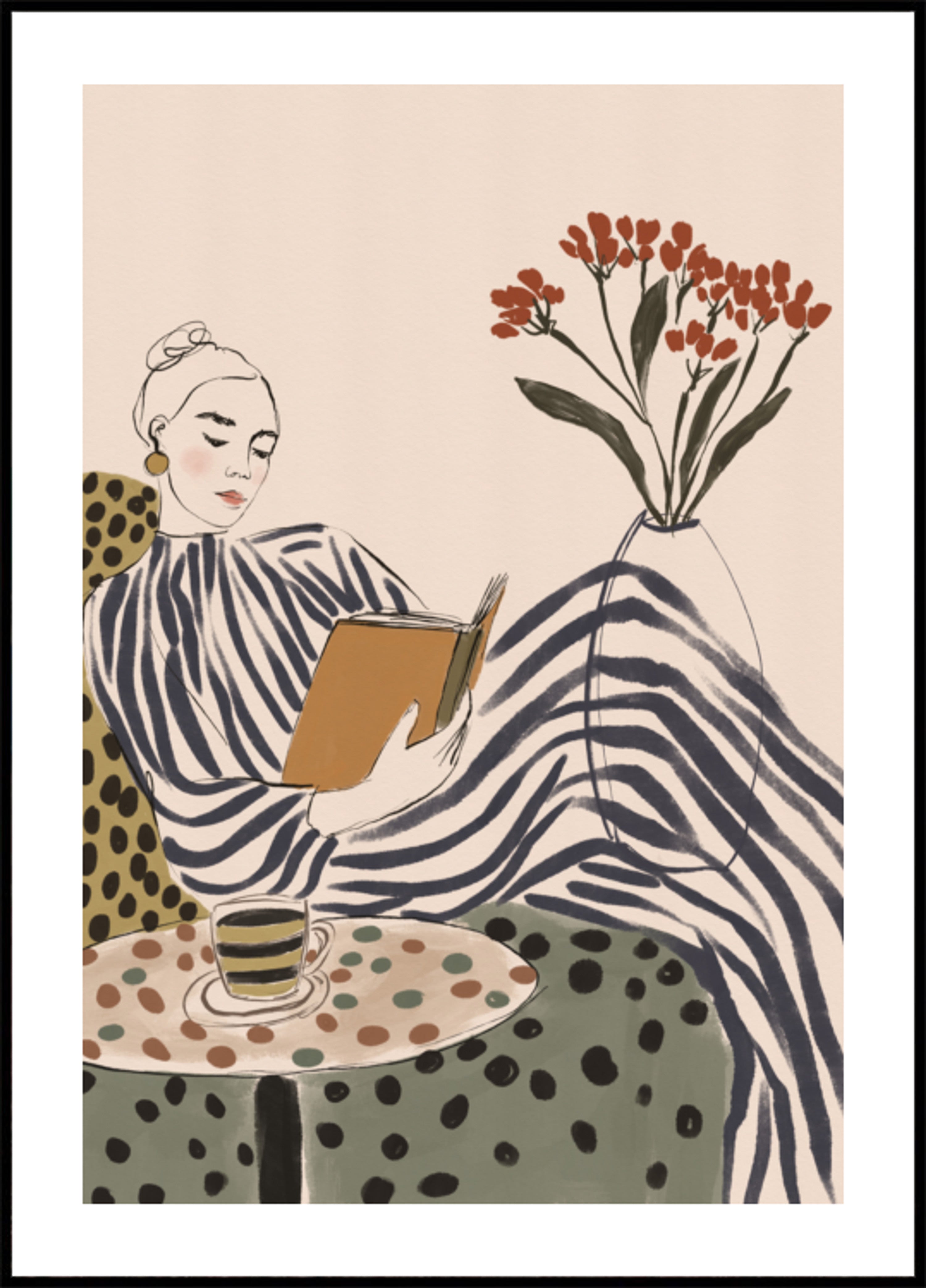 Mujer elegante leyendo