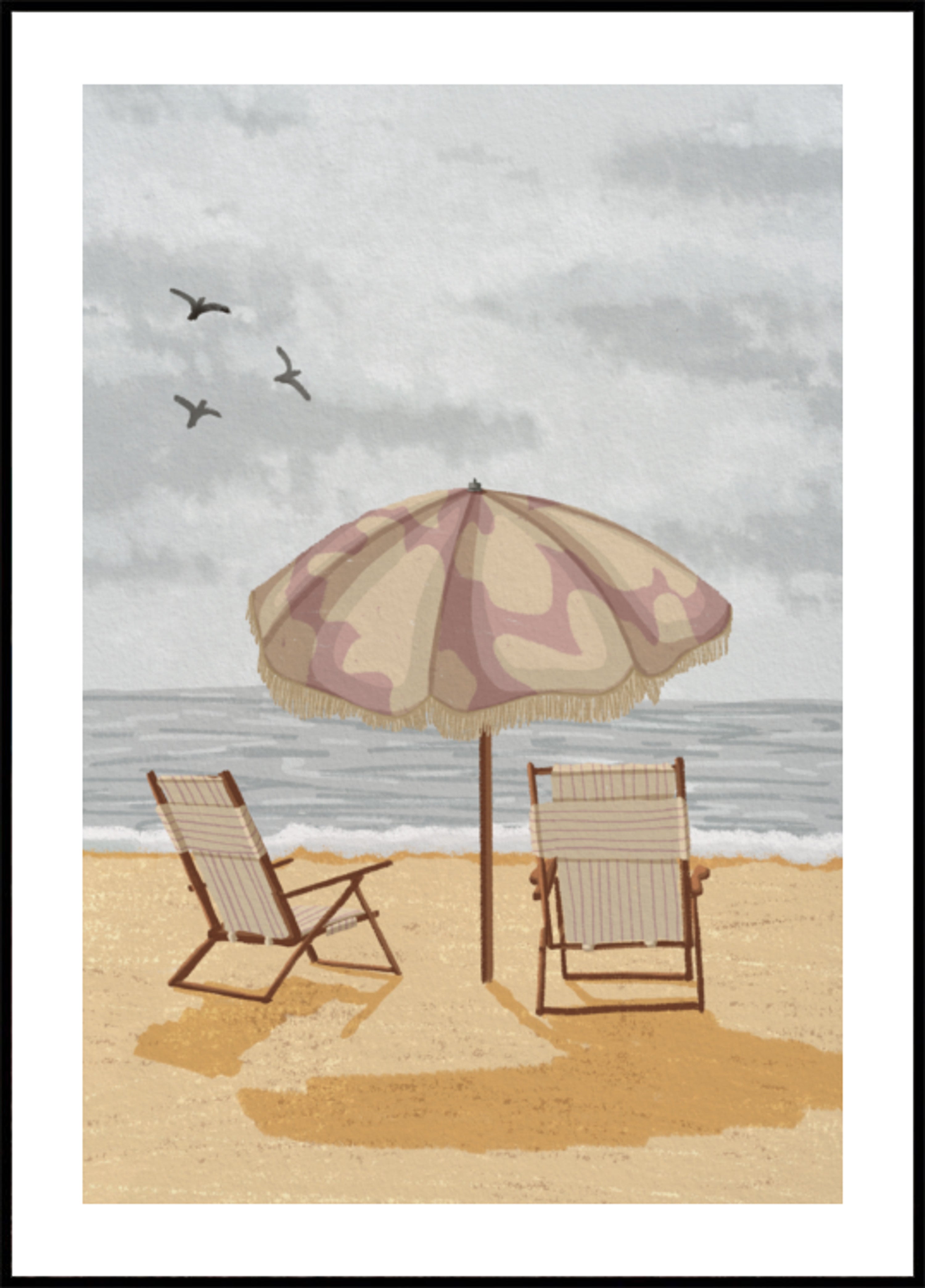 Sillas con sombrilla junto al mar