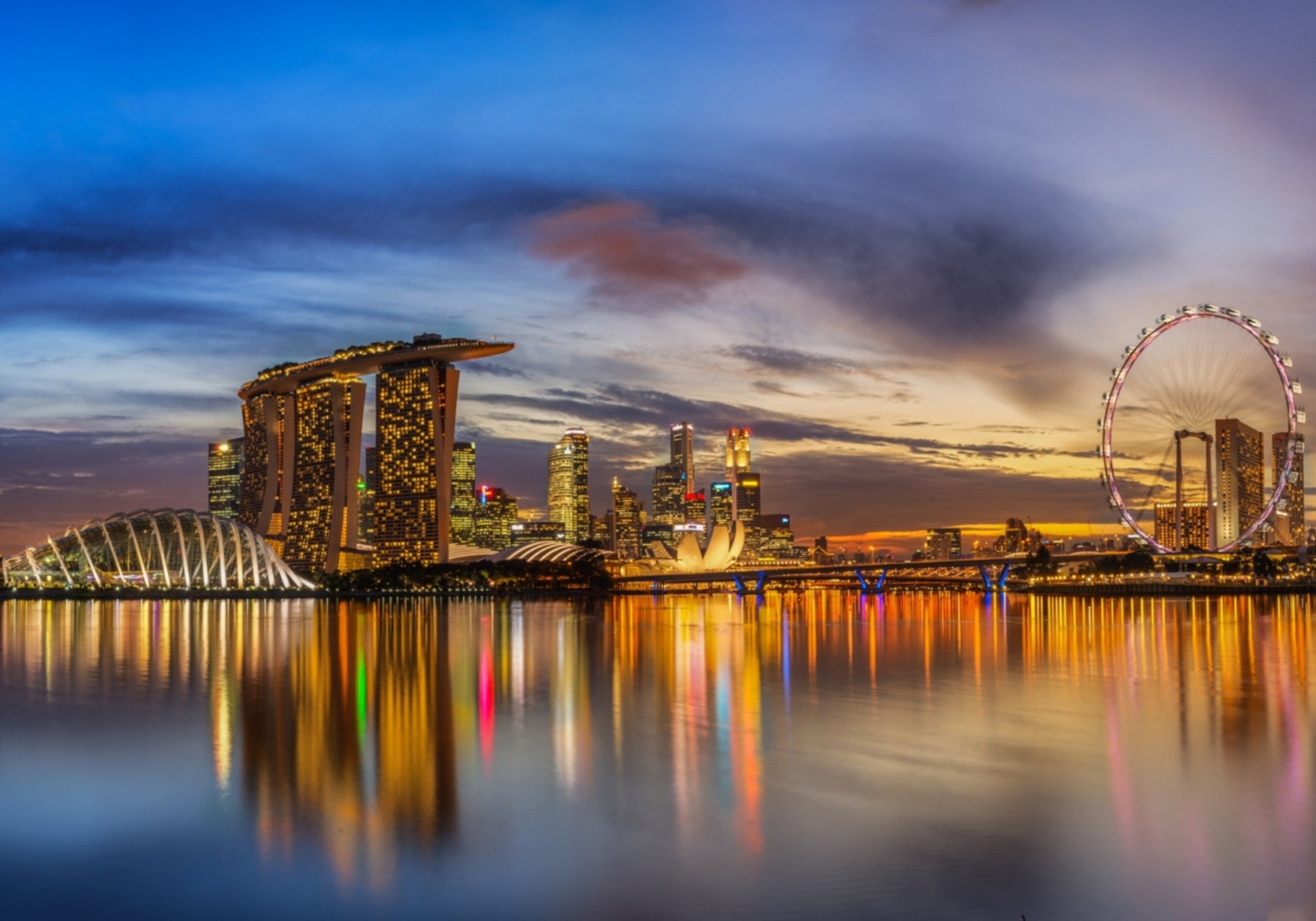 Resplandor crepuscular de Marina Bay