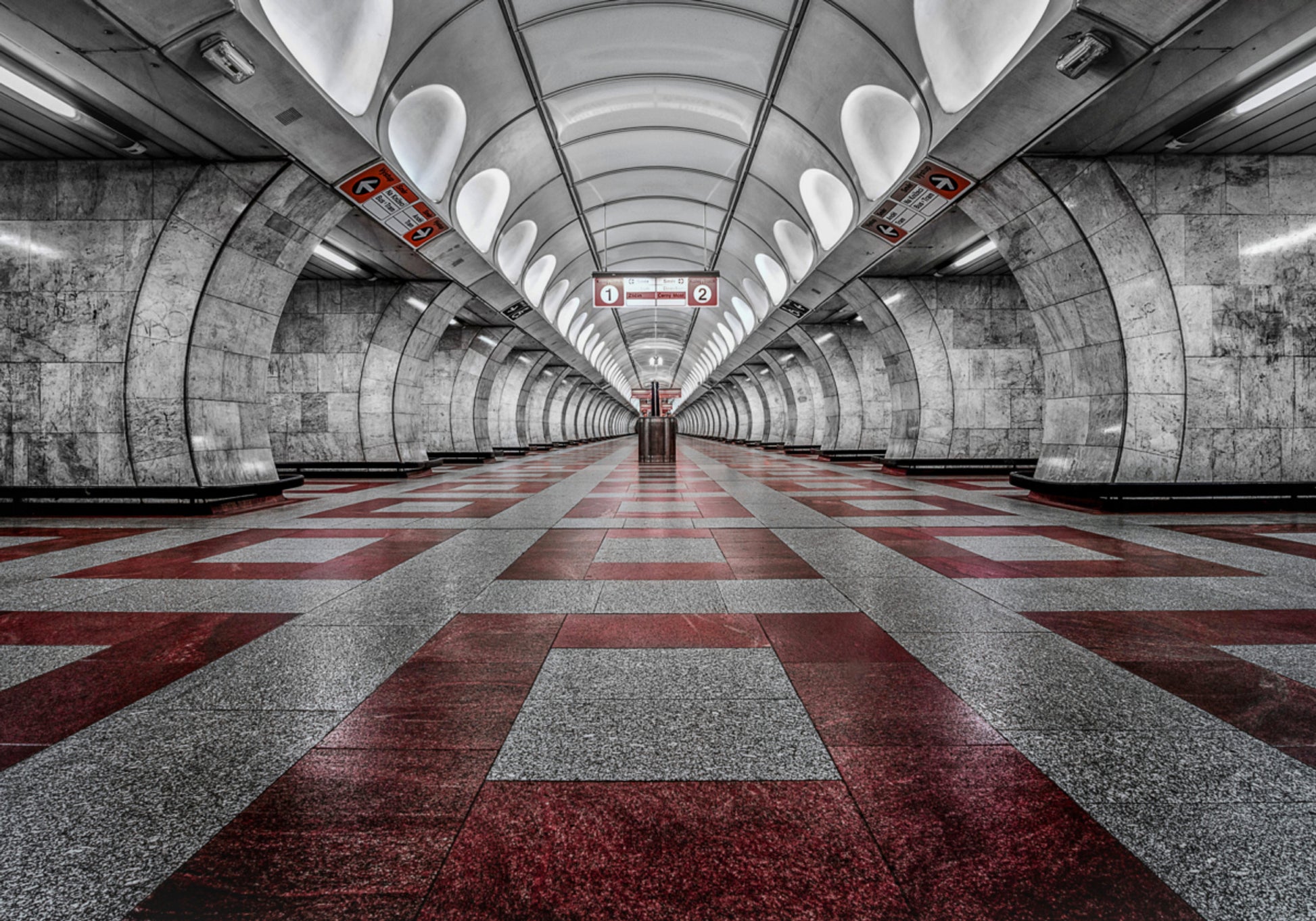 Geometría profunda del metro