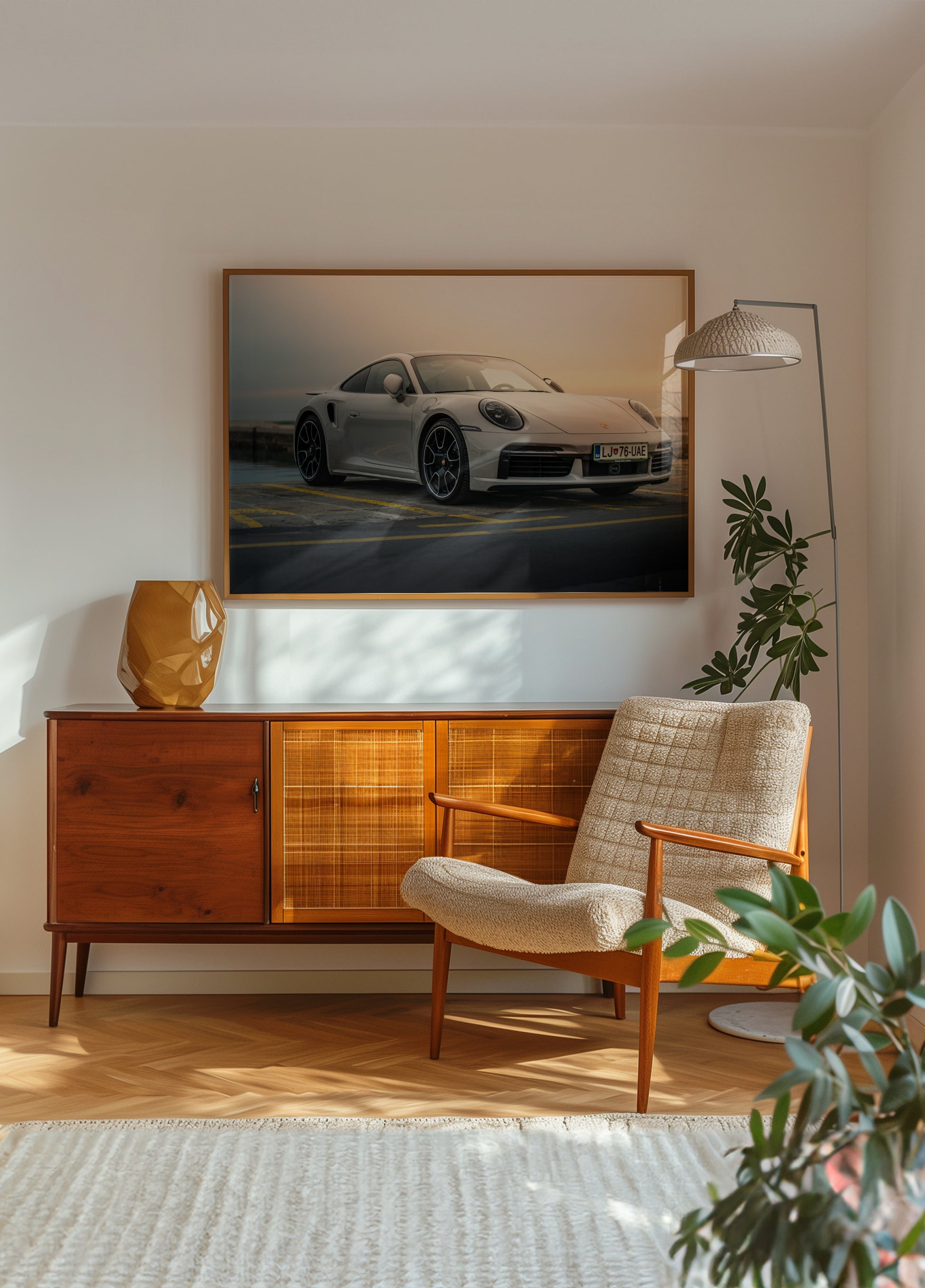Puesta de sol de coche deportivo moderno