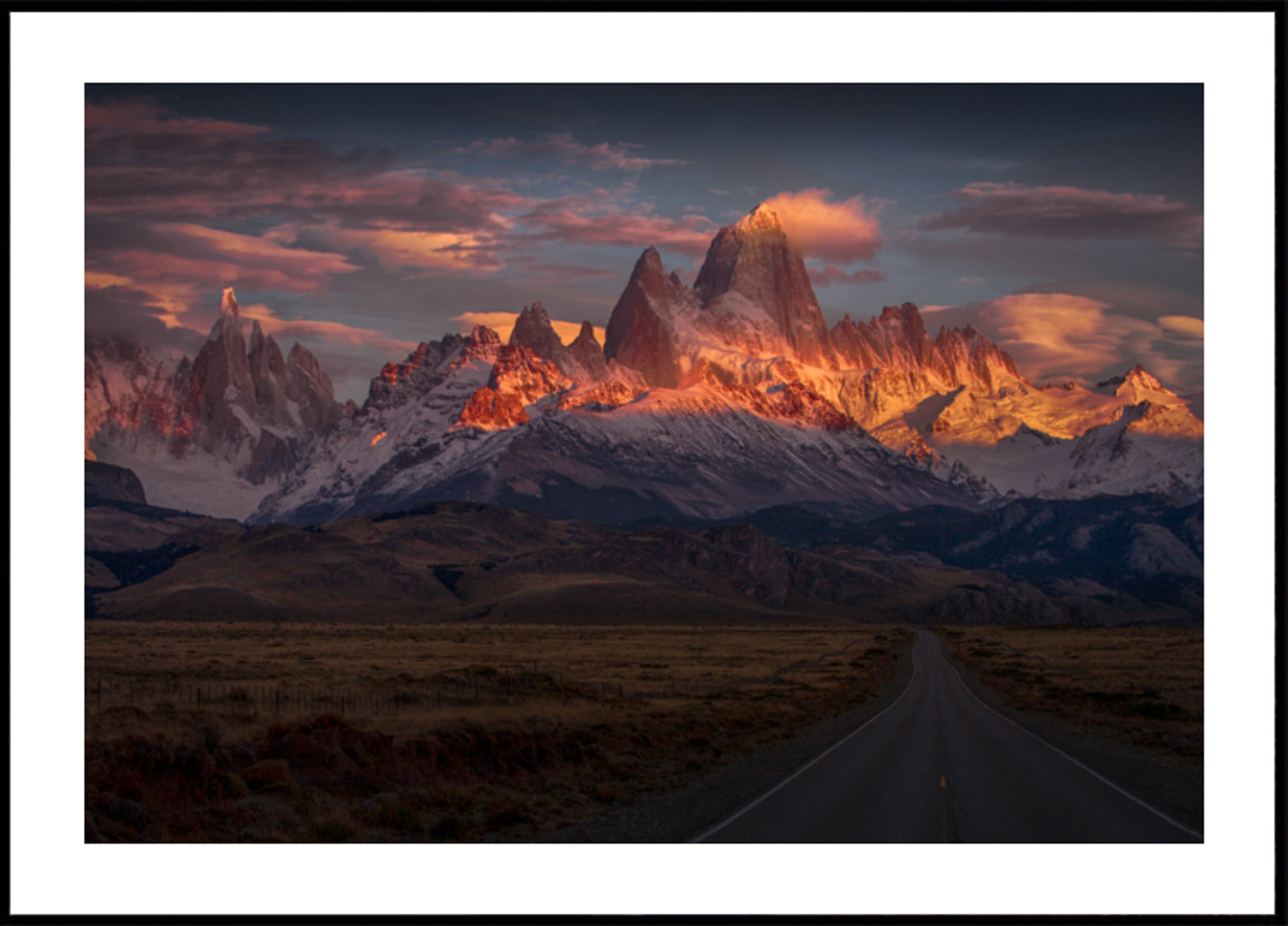 Atardecer dorado en la Patagonia