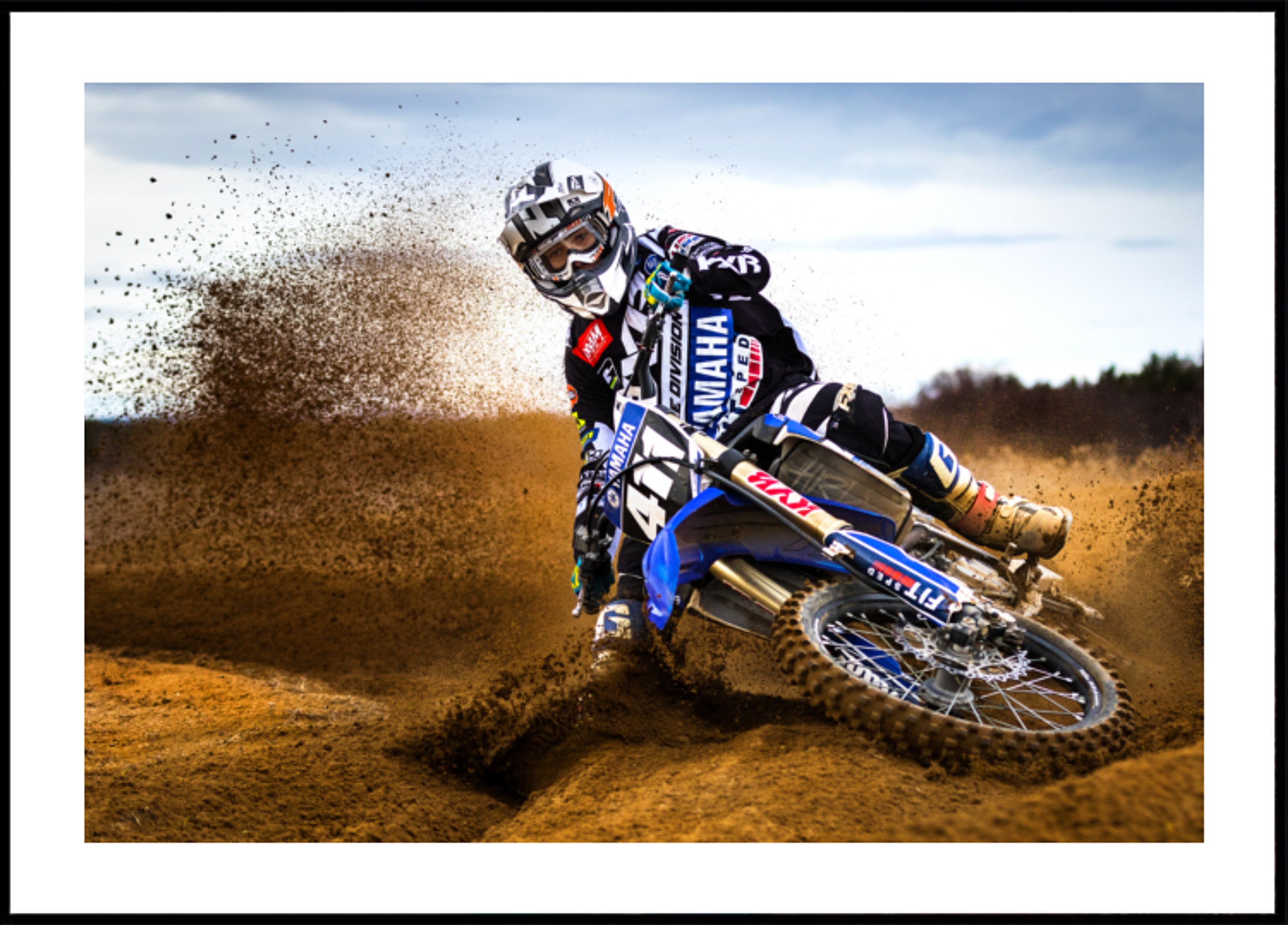 Emoción de la suciedad del motocross