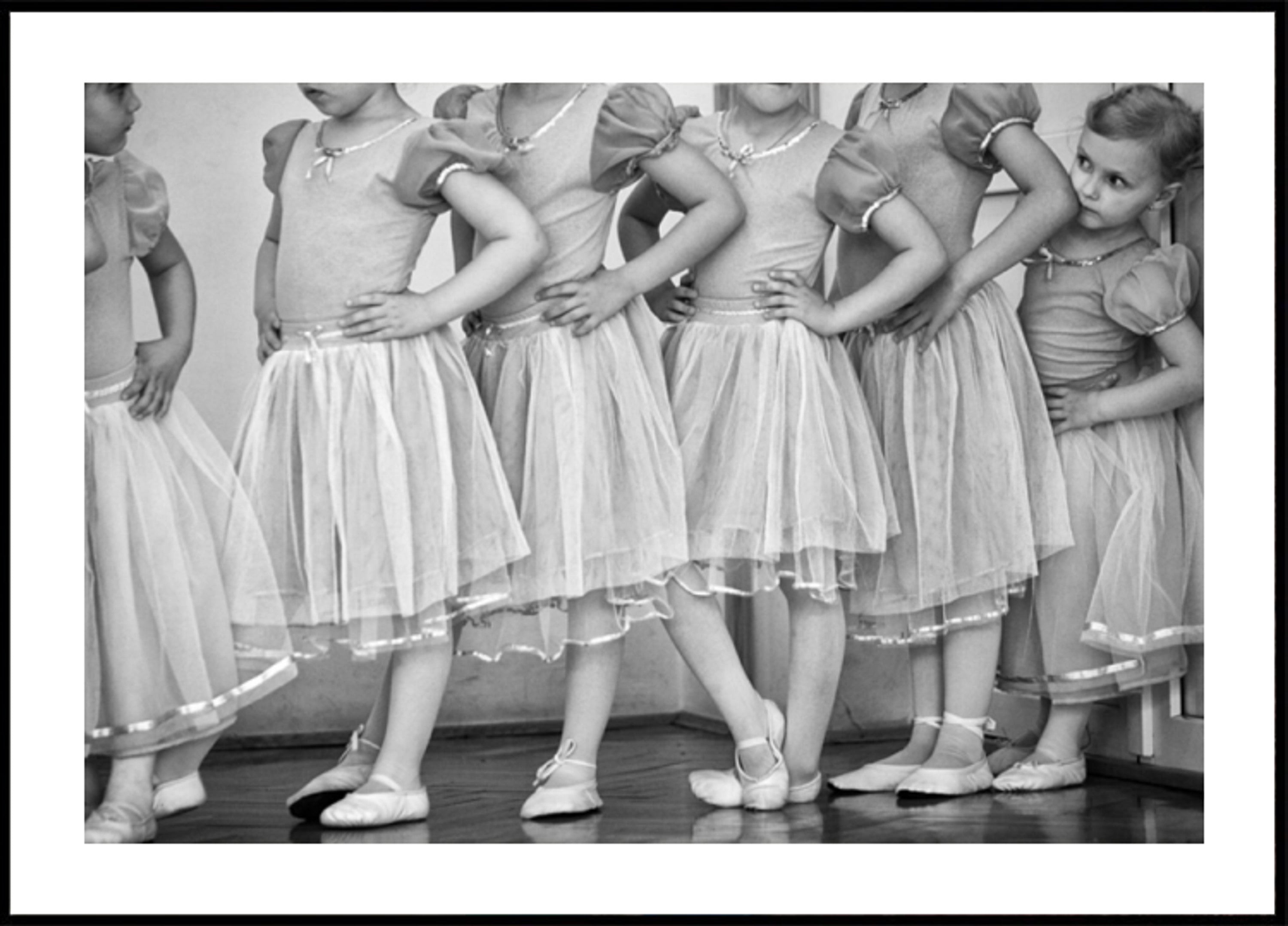 Práctica de bailarinas jóvenes